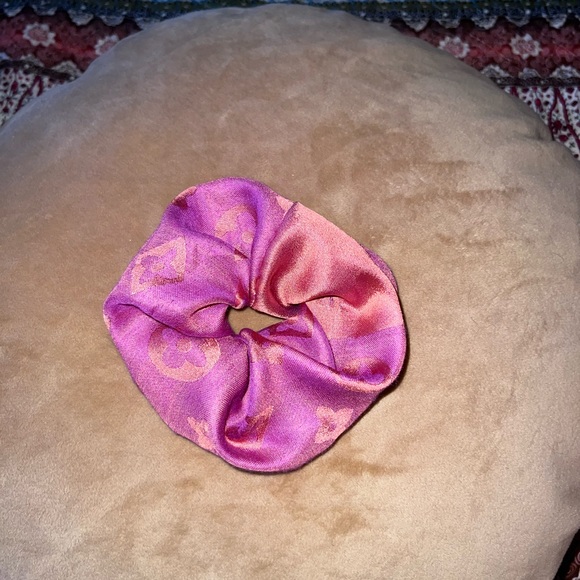 Handmade | Monogram Scrunchies - Picture 9 of 13